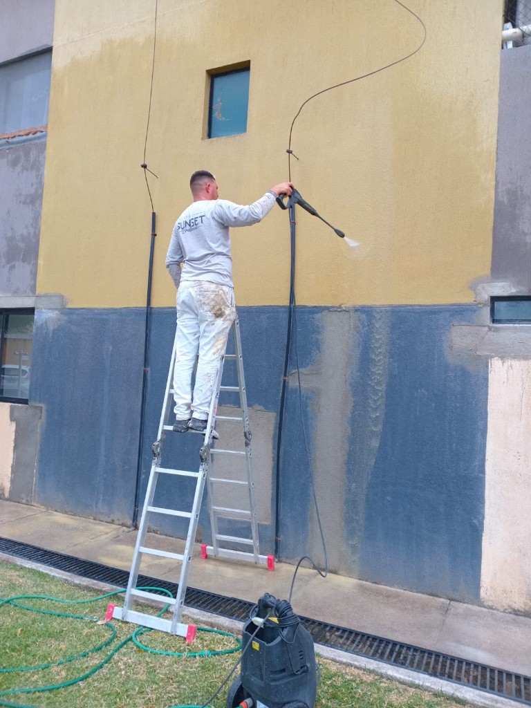 Limpeza de Fachada com Hidrojateamento